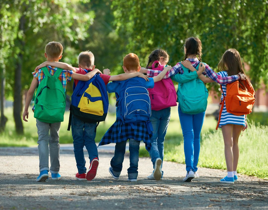 Canva Schulkinder