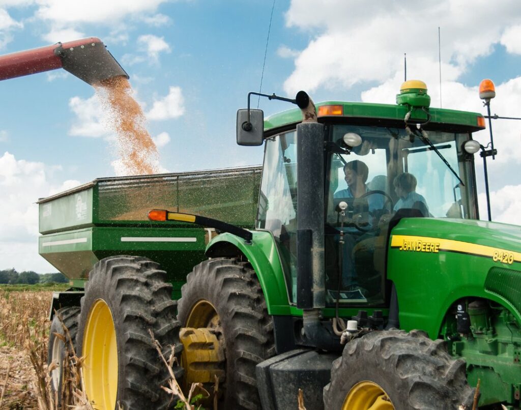 Traktor Canva